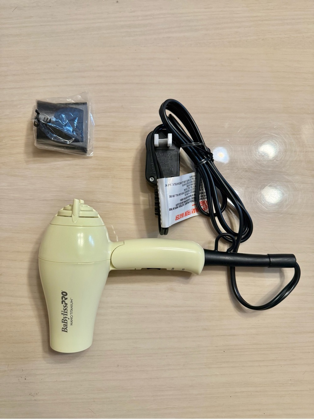 BaBylissPRO Lemon Meringue Limited Edition Travel Hair Dryer - Yellow - Picture 5 of 9